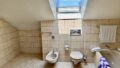 ...mit Wanne und Dusche