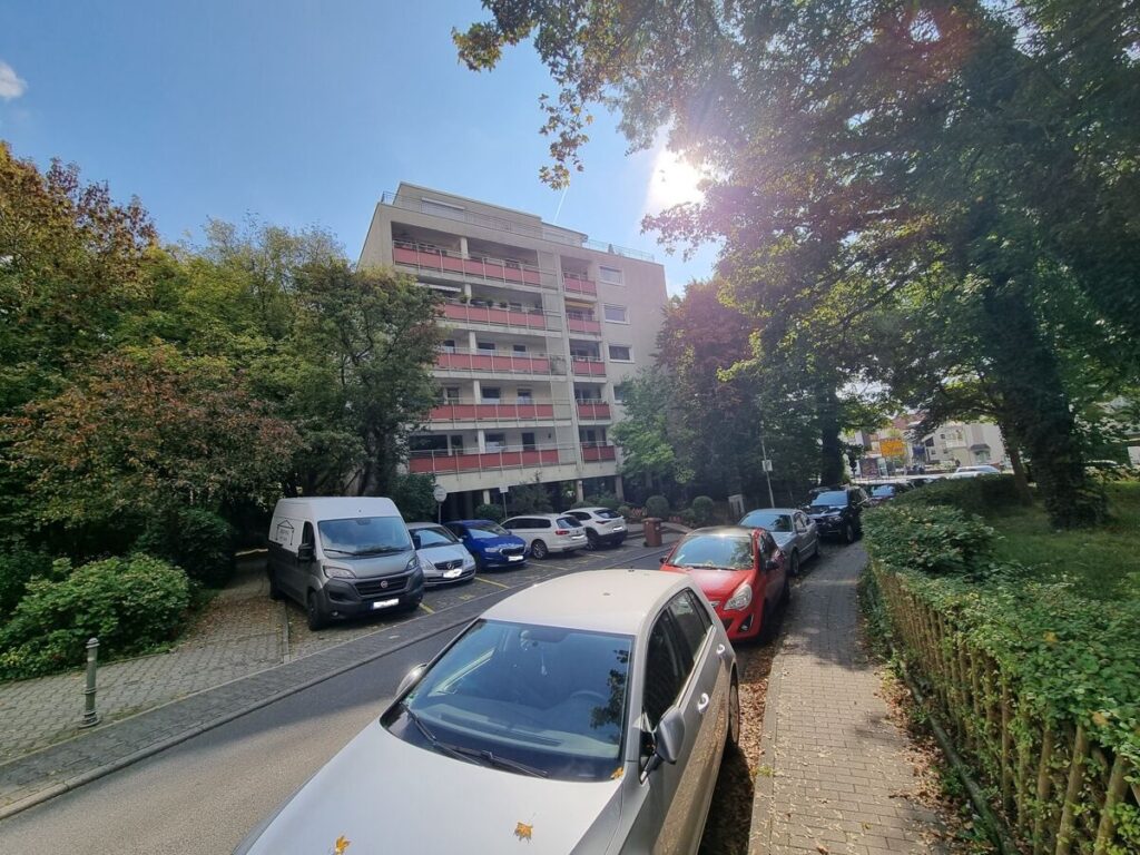 Straßenansicht