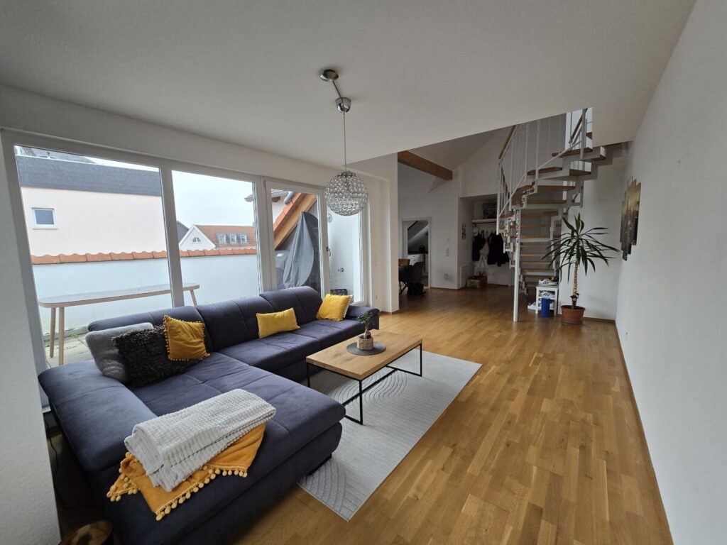 Wohnzimmer + Terasse