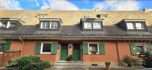 Stilvolles, denkmalgeschütztes Reihenmittelhaus in Frankfurt-Nied im Erbbaurecht