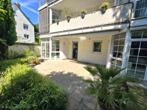 Exklusive Haus-im-Haus-Wohnung mit traumhaftem Privatgarten in Bestlage von Sachsenhausen