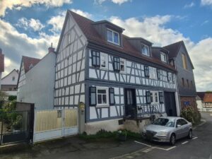 Historisches Kulturdenkmal mit Scheune und traumhaftem Innenhof in Schöneck