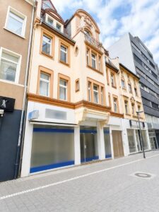 Wohn- und Geschäftshaus in zentraler Lage