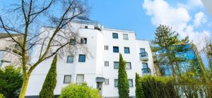 Stilvolle 3-Zimmer-Wohnung in ruhiger Lage von Sachsenhausen mit Kamin und zwei Balkonen