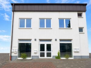 Ca. 170 m² Gewerbefläche mit Stellplätzen – attraktives Investment in Hofheim
