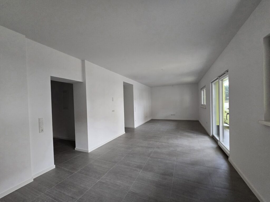 Wohn-/Esszimmer 