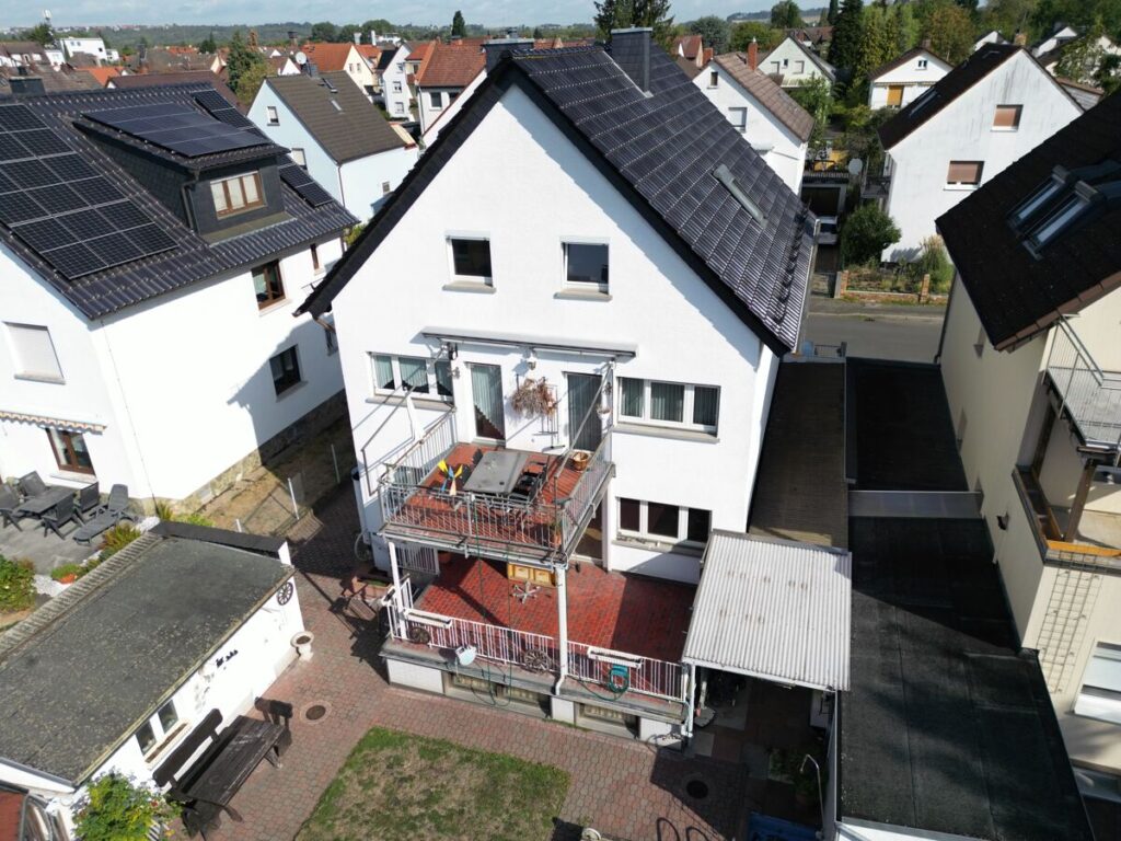 Hausrückseite